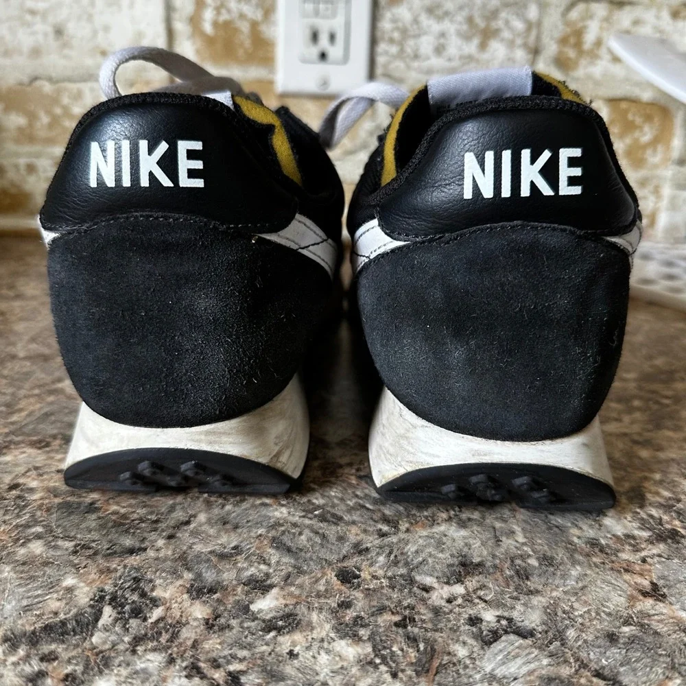 Nike Waffle Trainer 2 Mens 12.5 Black White Good Retro Running Shoes 487754-012